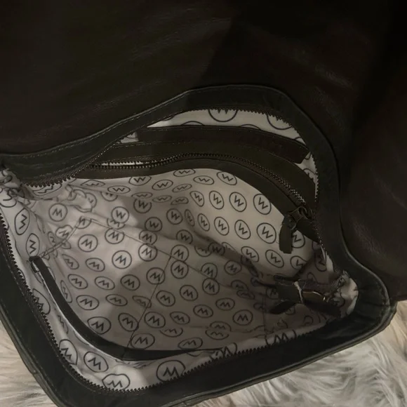 Green Leather Handbag - Picture 4 of 4